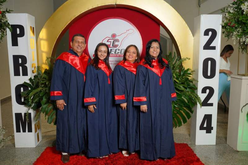 Ceremonia de grado INTECOS Valledupar diciembre 2024